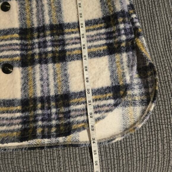ONLY Rosa Long Plaid Shacket - Size Large - Picture 7 of 9